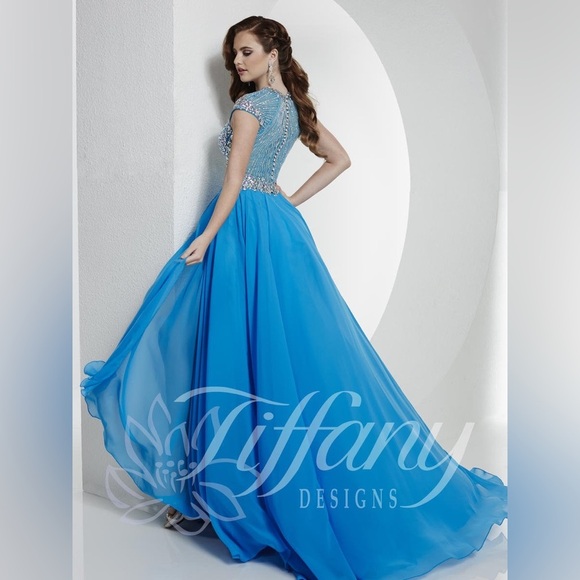 (W0) NWT Tiffany Designs Pink Evening Gown, size 8, Style #16126 - Picture 4 of 16